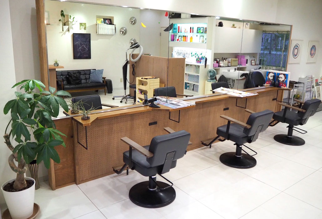 上越市大学前のヘアサロンhoux（ウー）
